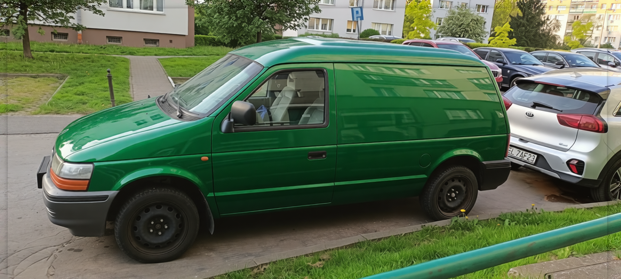 Preview Car 36 rendered in Racing Green gloss paint